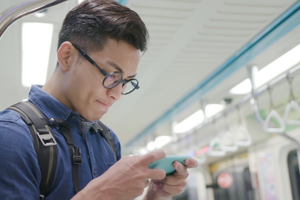 Składany smartfon z możliwością personalizacji – Galaxy Z Flip4